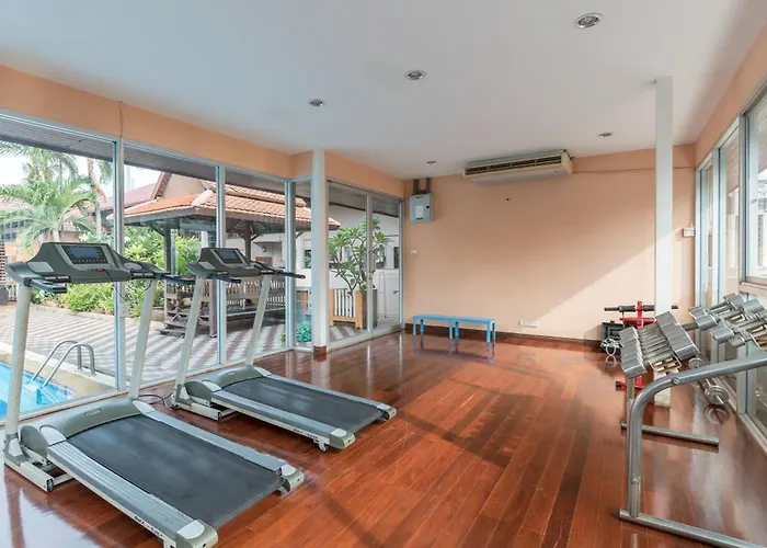 Teja Aparthotel 3*