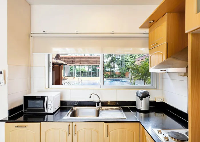 Teja Aparthotel 3*